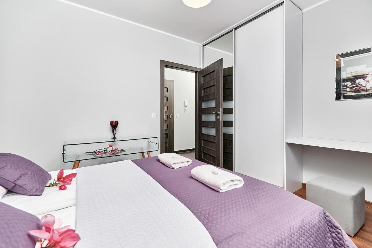 Apartment Wroclaw Sikorskiego With Free Garage By Renters Prestige Extérieur photo