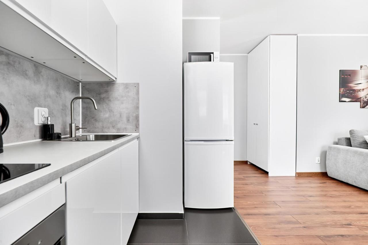 Apartment Wroclaw Sikorskiego With Free Garage By Renters Prestige Extérieur photo