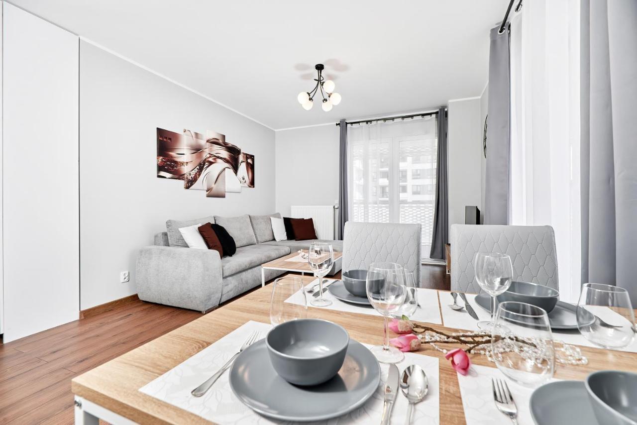 Apartment Wroclaw Sikorskiego With Free Garage By Renters Prestige Extérieur photo