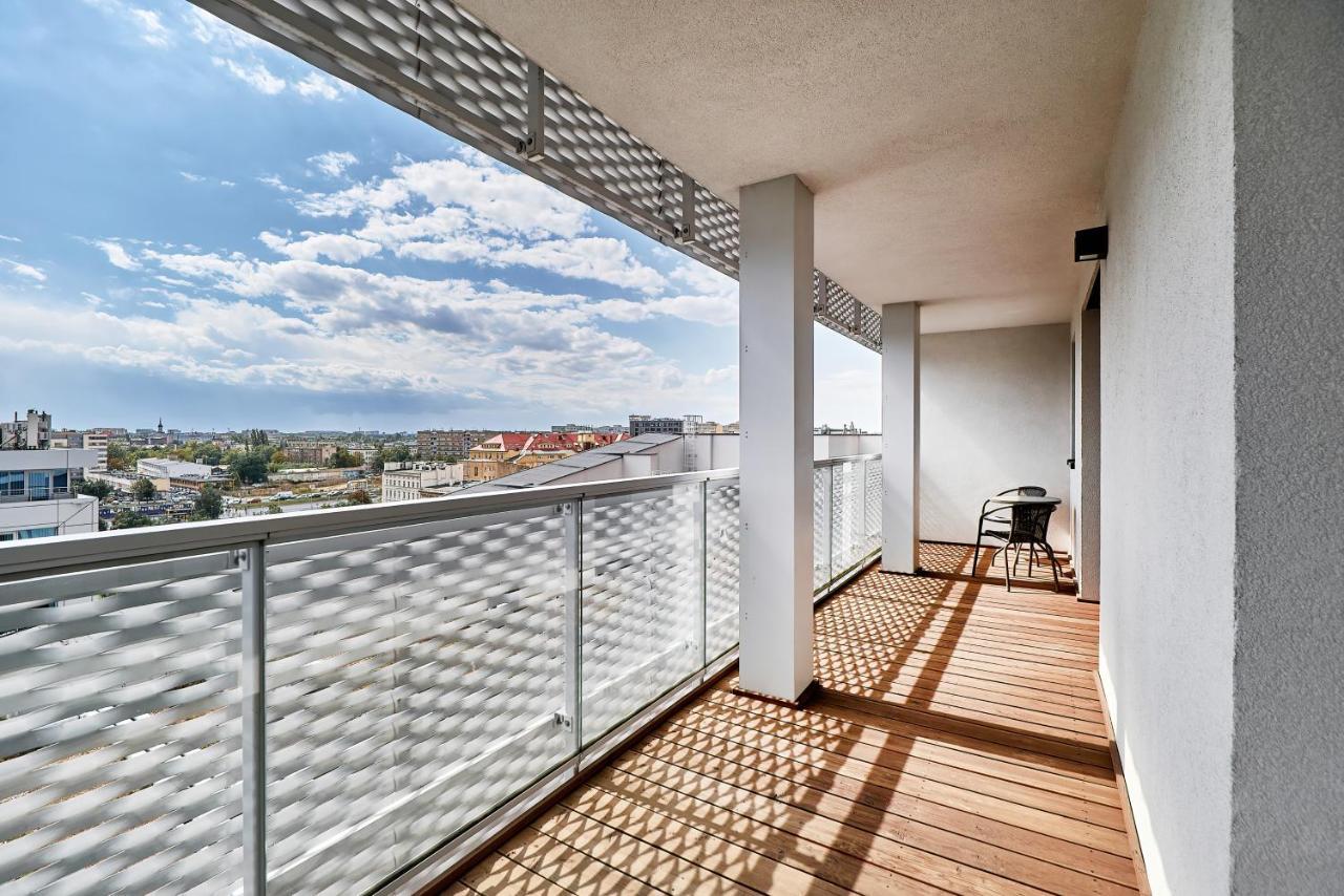 Apartment Wroclaw Sikorskiego With Free Garage By Renters Prestige Extérieur photo